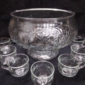 Vintage Punch Pressed Glass Bowl Cups Jeannette Crystal Fruit Grapes Design set